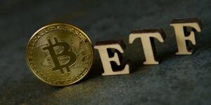 Who Is Buying Up Bitcoin ETFs? Analysts Debate