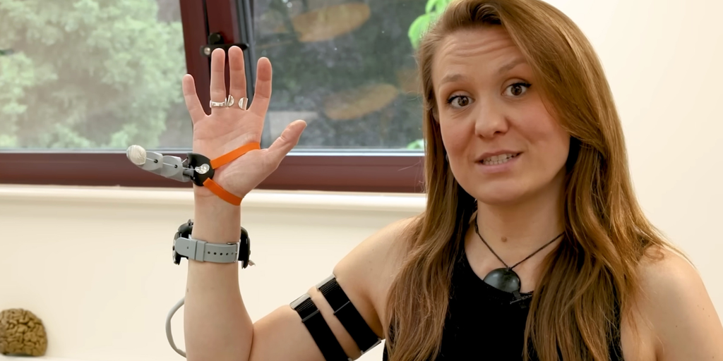 Robotic Third Thumb Users Formed ‘Strong Bonds’ With Their Extra Digit